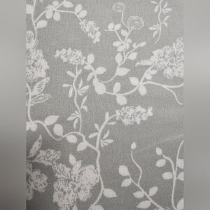 King 6 Pc Sheet Set - Grey And White- Excellent Condition